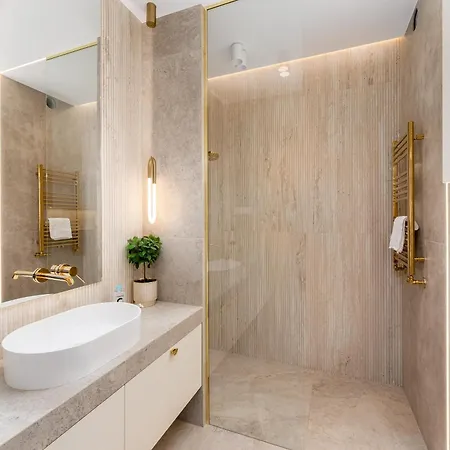 Glossy G30 * クラクフ