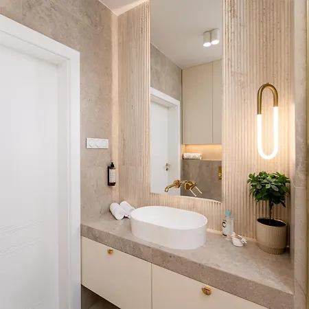 Glossy G30 クラクフ