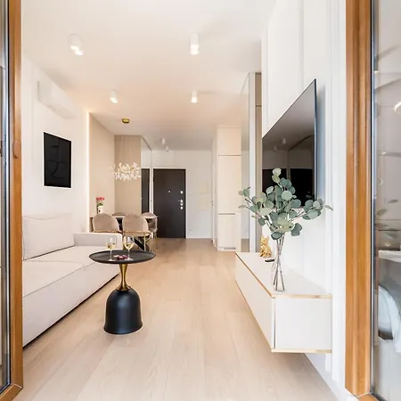 アパート Glossy G30 クラクフ